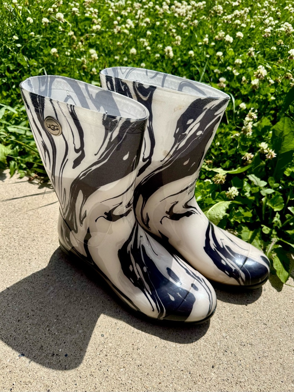 UGG Sienna Black & White Marble Rain Boots